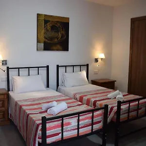 Lovely 3-bedroom In L-iklin Appartamento